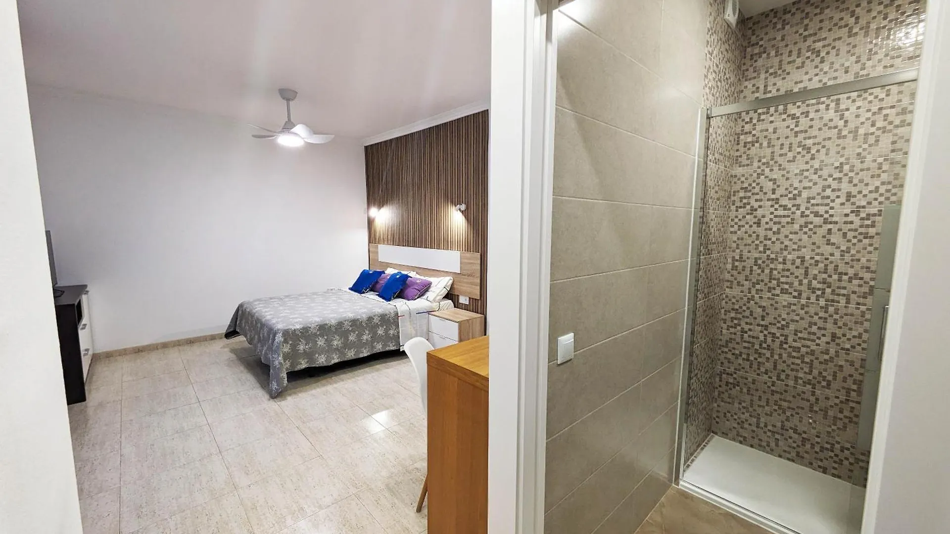 Happy Room Granadilla De Abona Spain